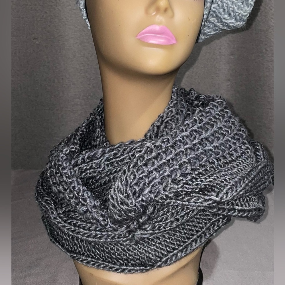 Grey Chunky Scarf